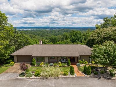 540 N Crest Court