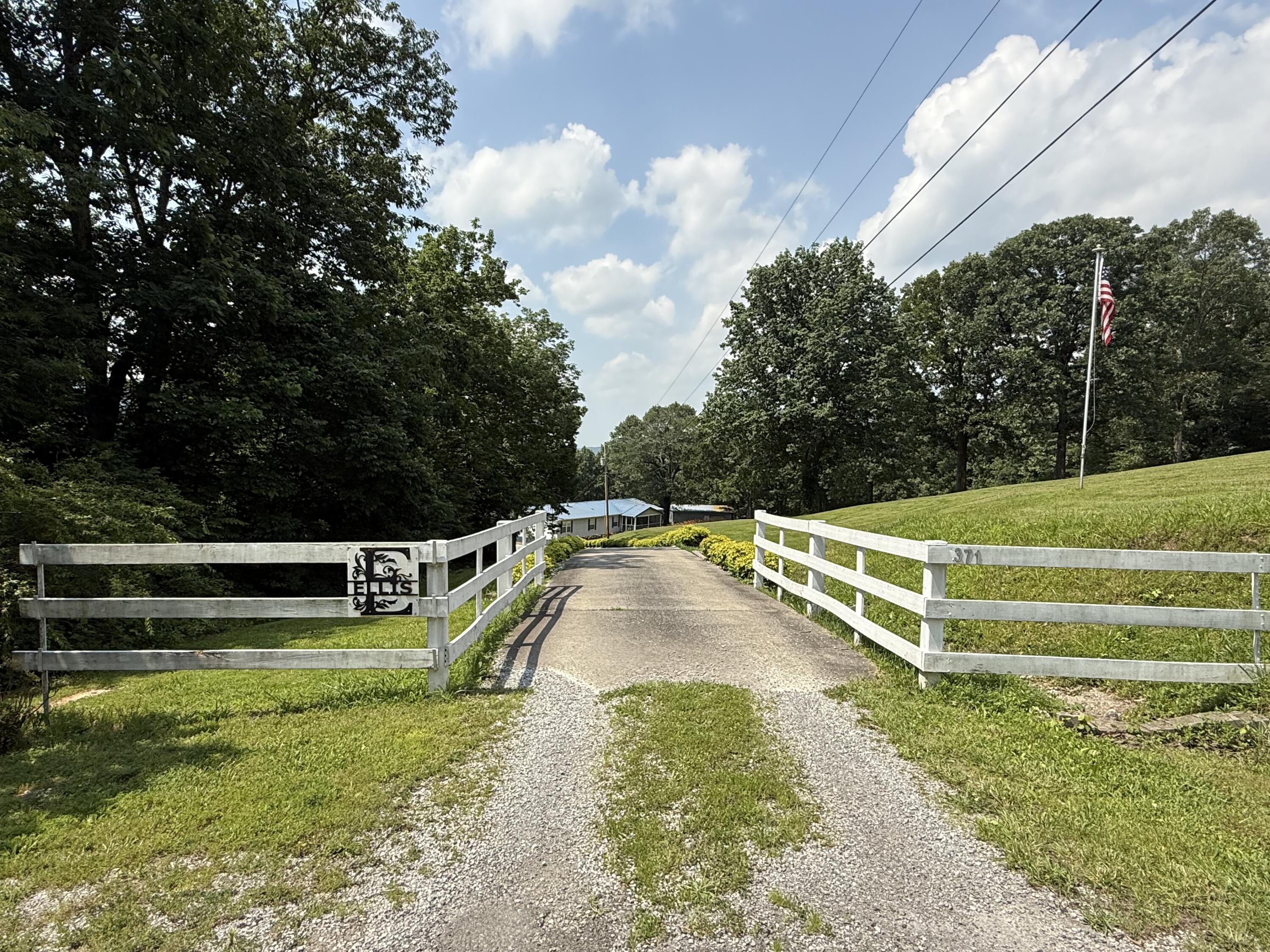 Image 3: Entrance