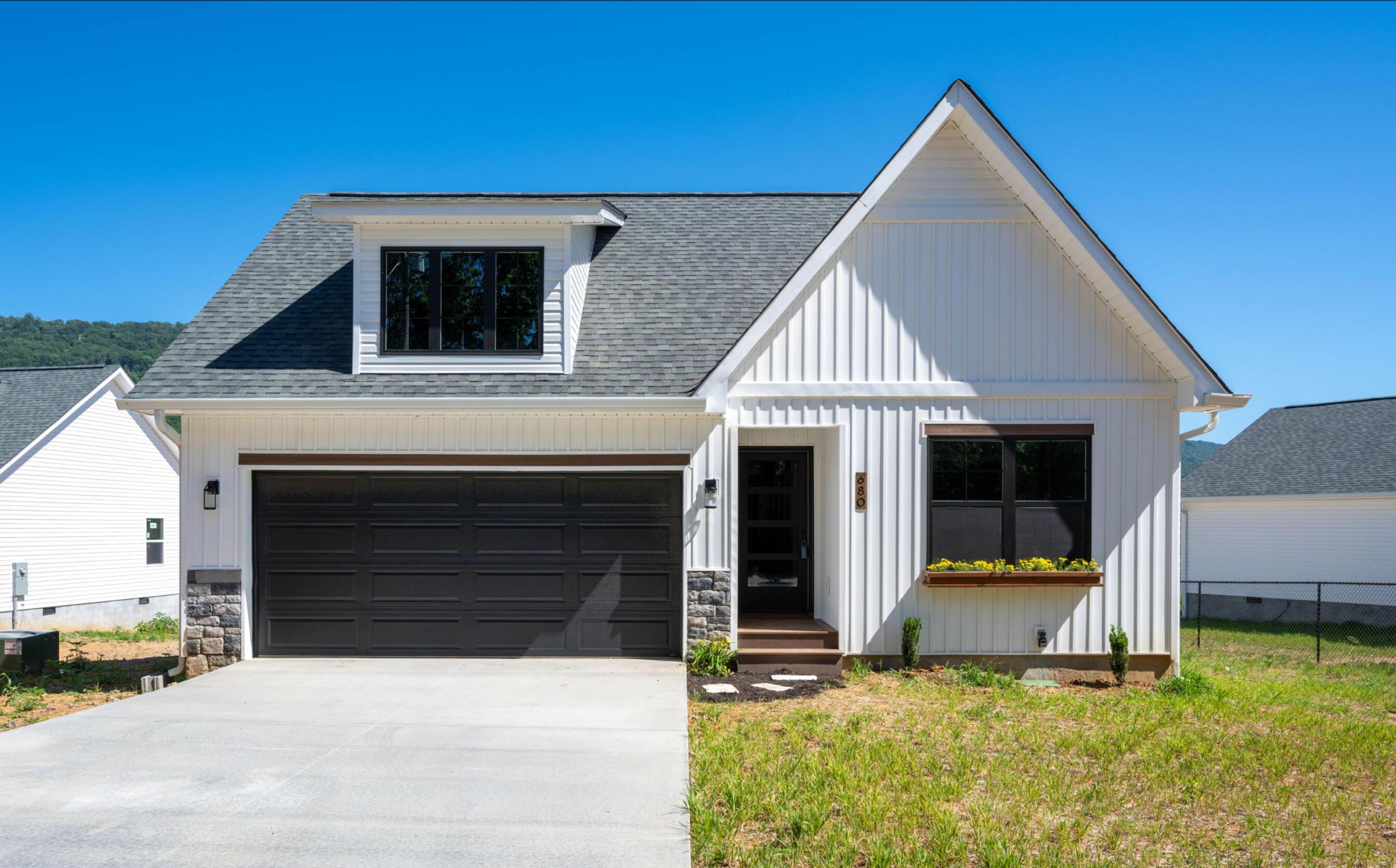 Image 2: Exterior Plan