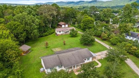 204 Old County Road