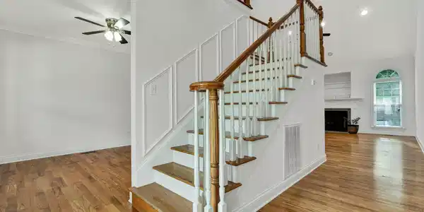 Image 3: 17-web-or-mls-DSC03282