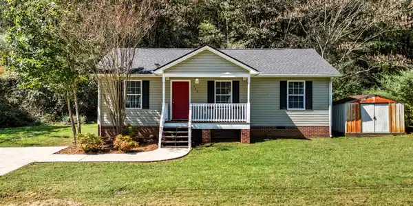 541 Lullwater Road