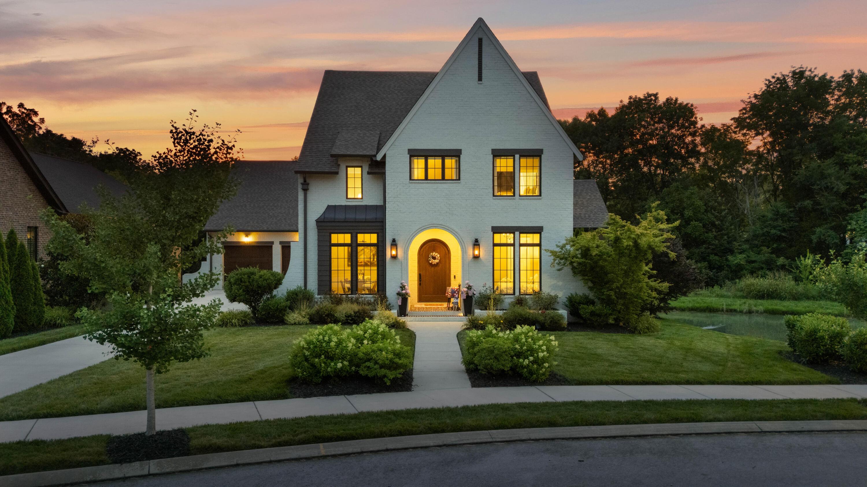 Image 1: 1_9440 calder cir twilight-1