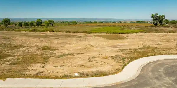 Lot 8 Galway Court