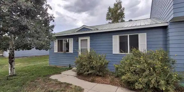 302 S 5th Street