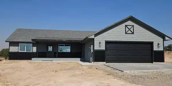 15887 Stardust Lane