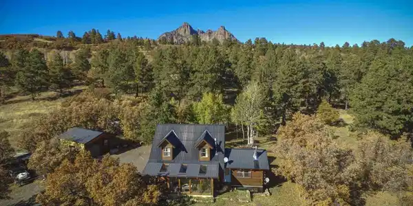 1100 Navajo Peak Place