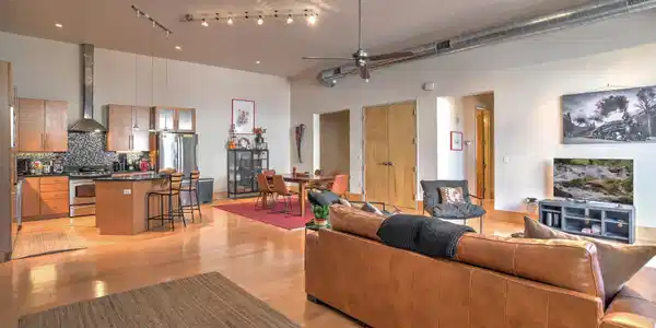 Image 2: Open Floorplan