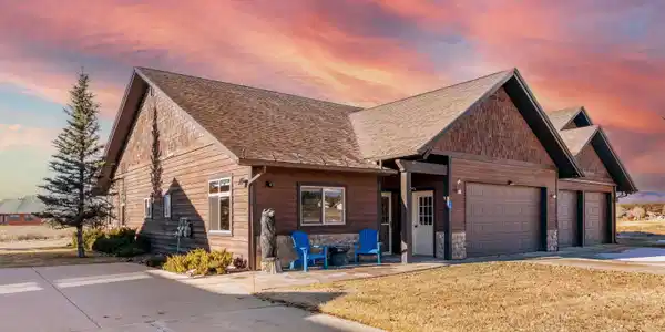 70 Holly Tree Circle
