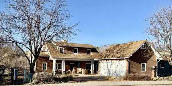 405 Vista Drive