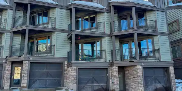 31 Marcellina Lane