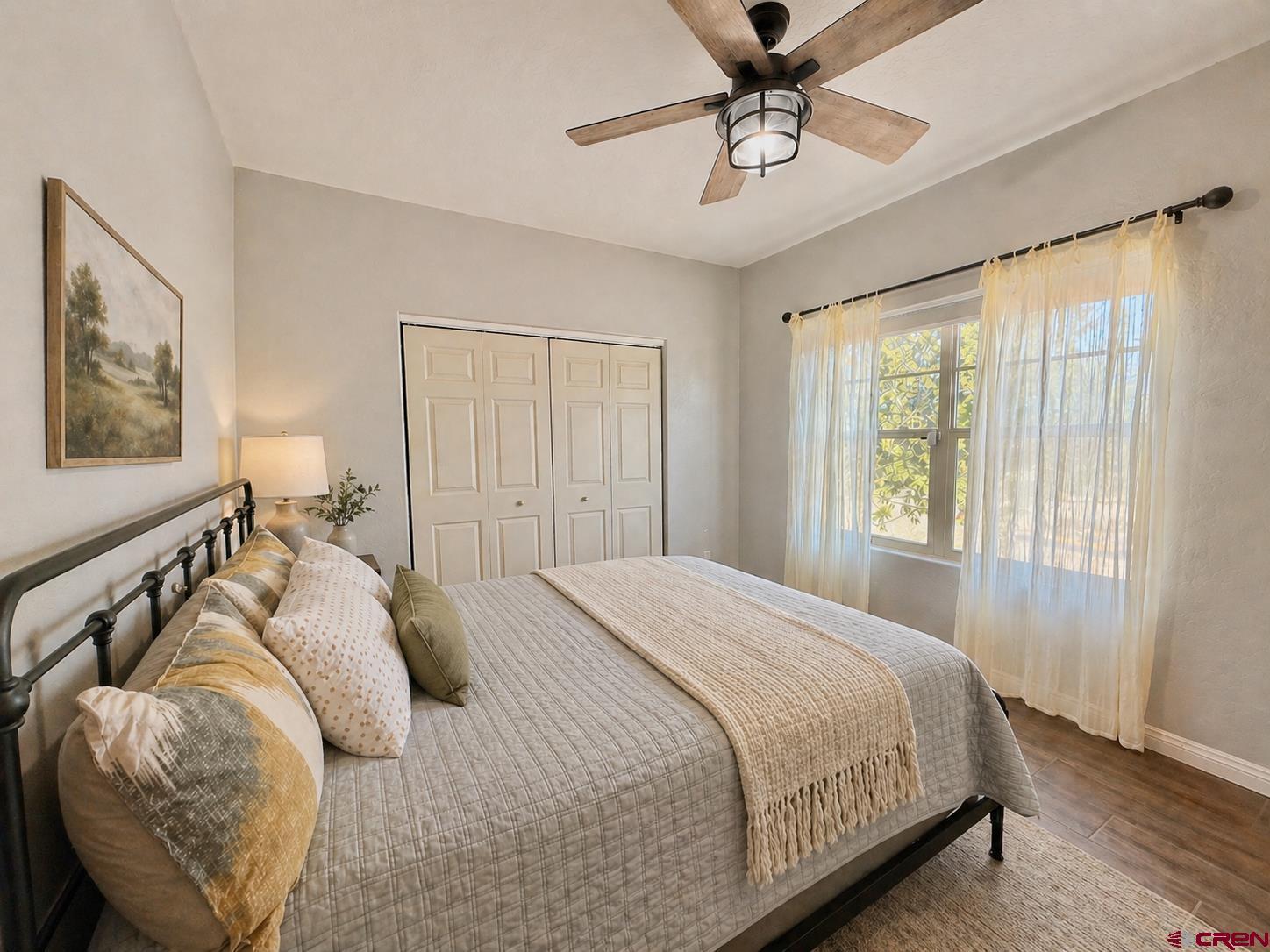 Image 4: 2nd bedroom