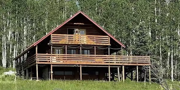 41014 Beaver Trail Lane