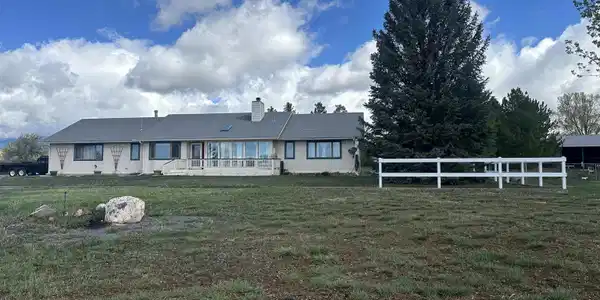 24095 Parkwood Lane