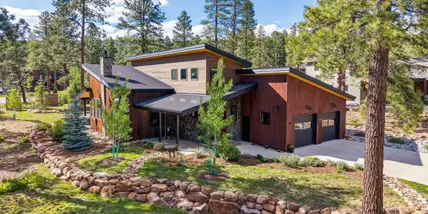 36 Engine Creek Court
