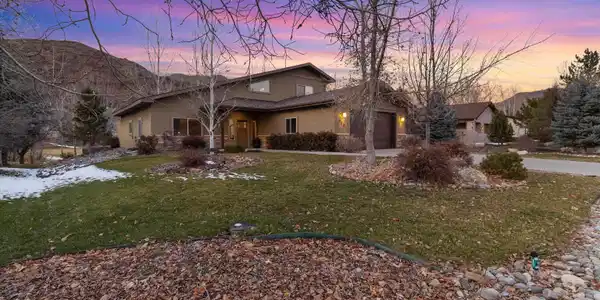422 Horse Thief Lane