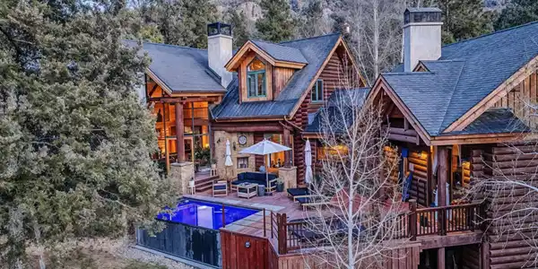 101 Becket Lake Drive