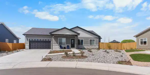 1445 Magpie Gulch Street