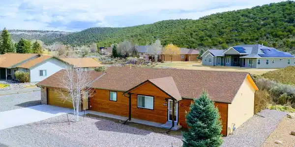 1505 SE Deer Creek Drive