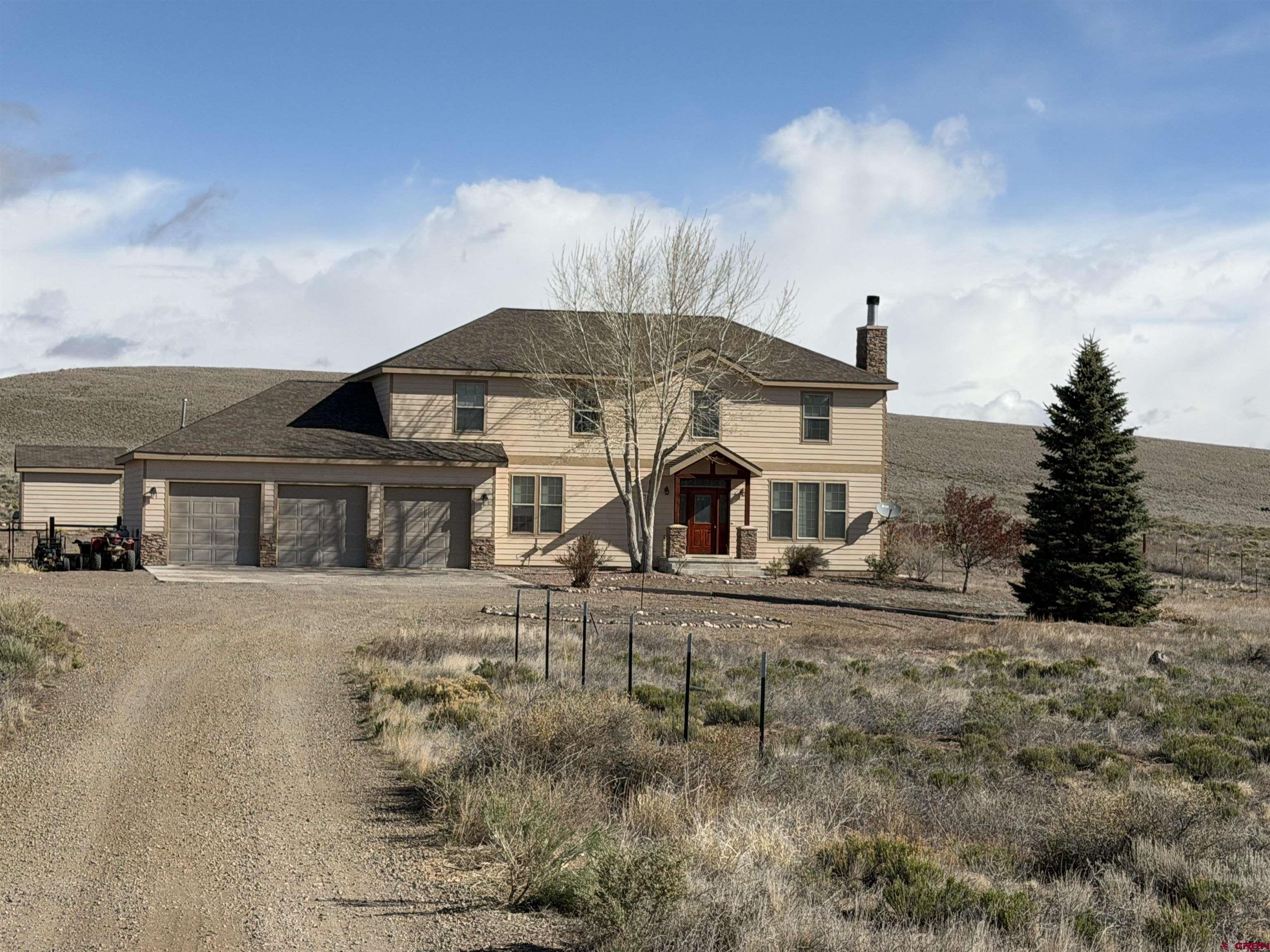 Image 2: Front Yard