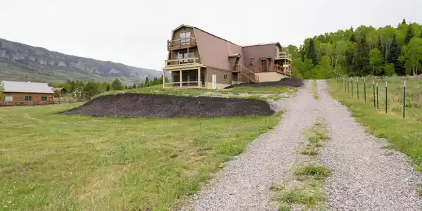 1283 County Road 858 Road