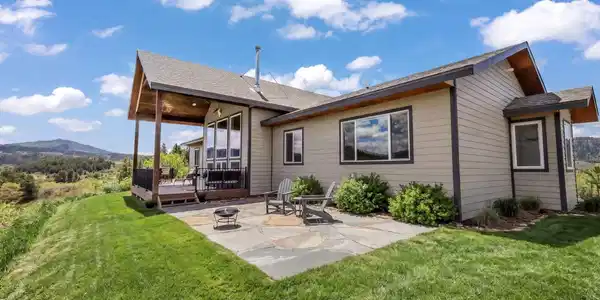 767 Henry's Lake Drive