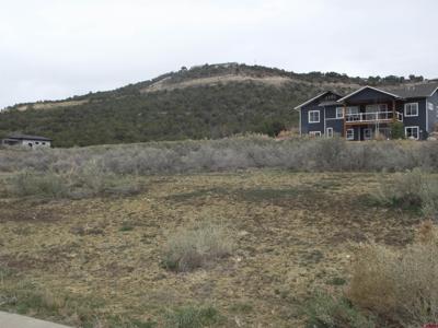 735 SE Pinyon Street