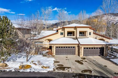 18 Turnberry Drive
