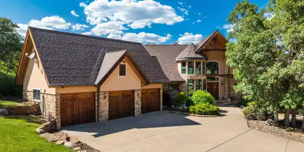 2550 Destination Ranch Road