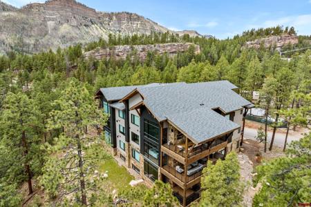 104 Outlaw Drive