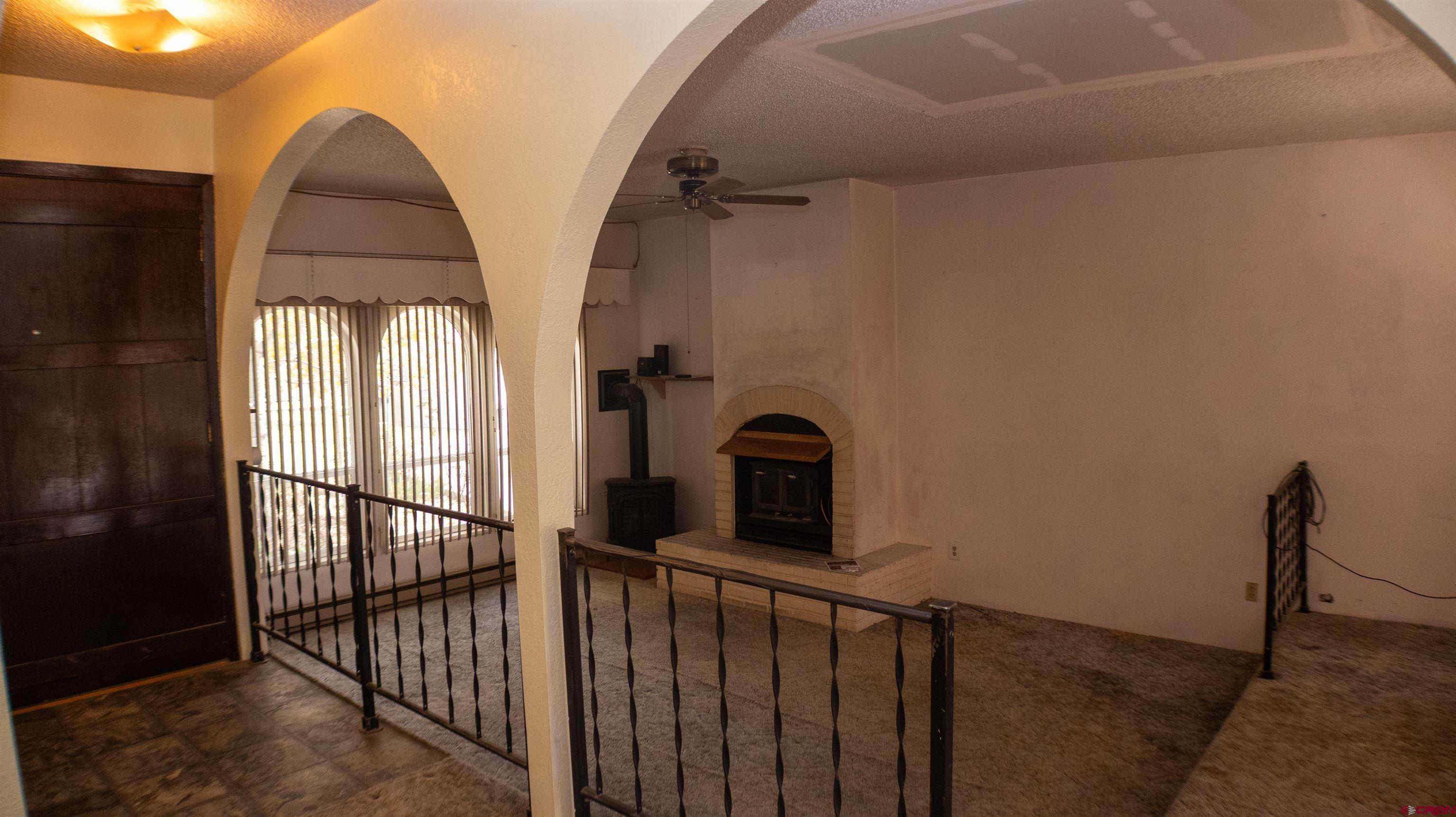 Image 3: Big Spanish style door