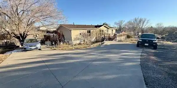 1025 & 1065 NW Cedar Avenue