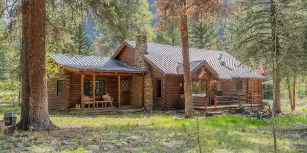 930 County Road 744