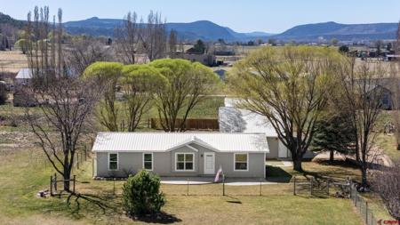 101 Lockhart Road