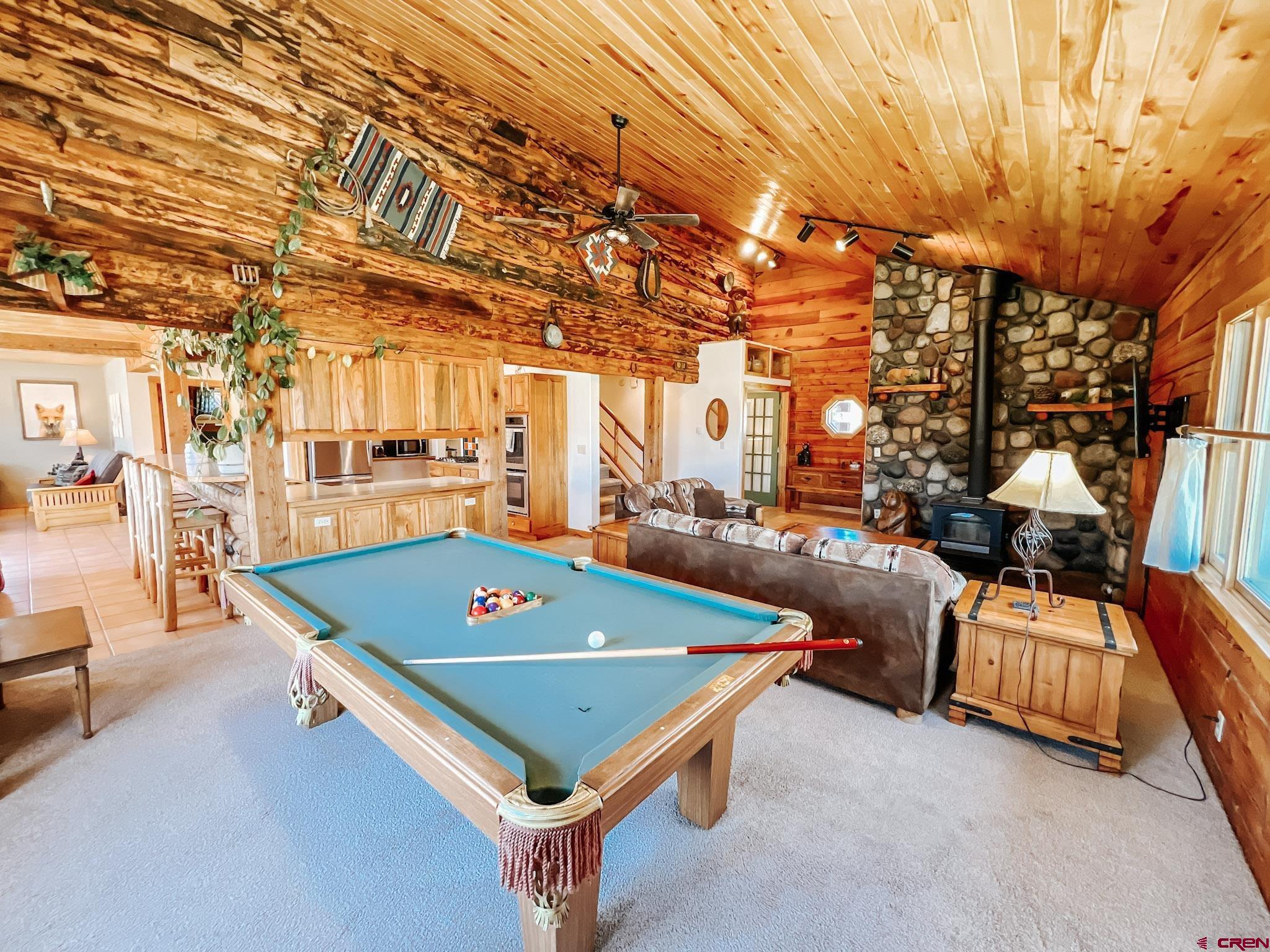 Image 3: Living Room