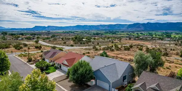 607 Apple Drive