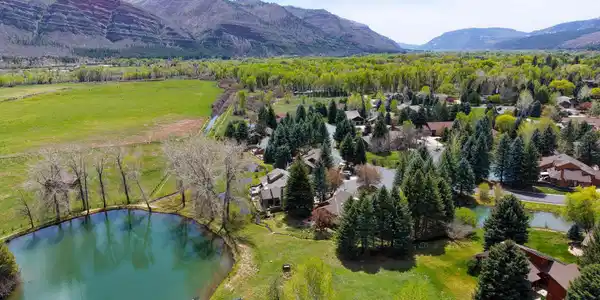 528 Cottonwood Creek Road