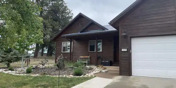 152 Saturn Drive