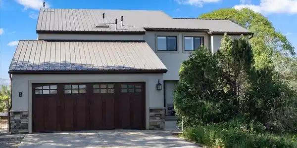 61500 Lobo Drive