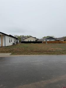 506 Jarrett Ave
