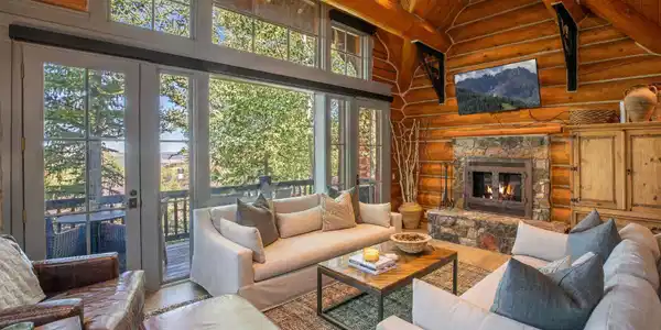 105 Sunny Ridge Place