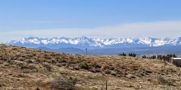 Image 4: Mountain View