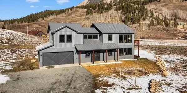 64 Buckhorn Way