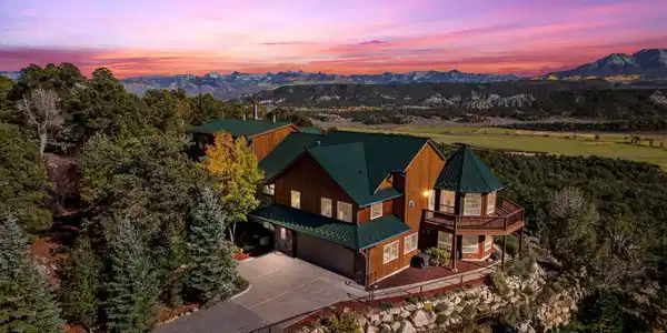 411 Pleasant Valley Drive