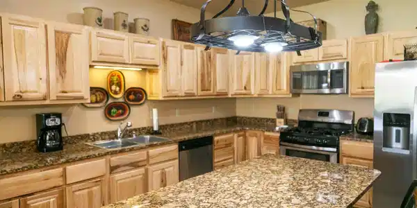 Image 2: Kitchen