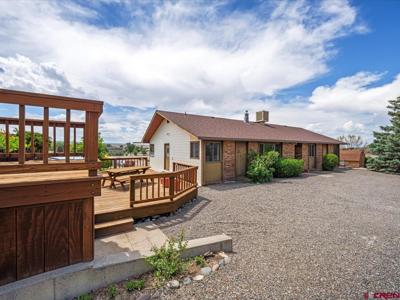 2446 Helen Lane