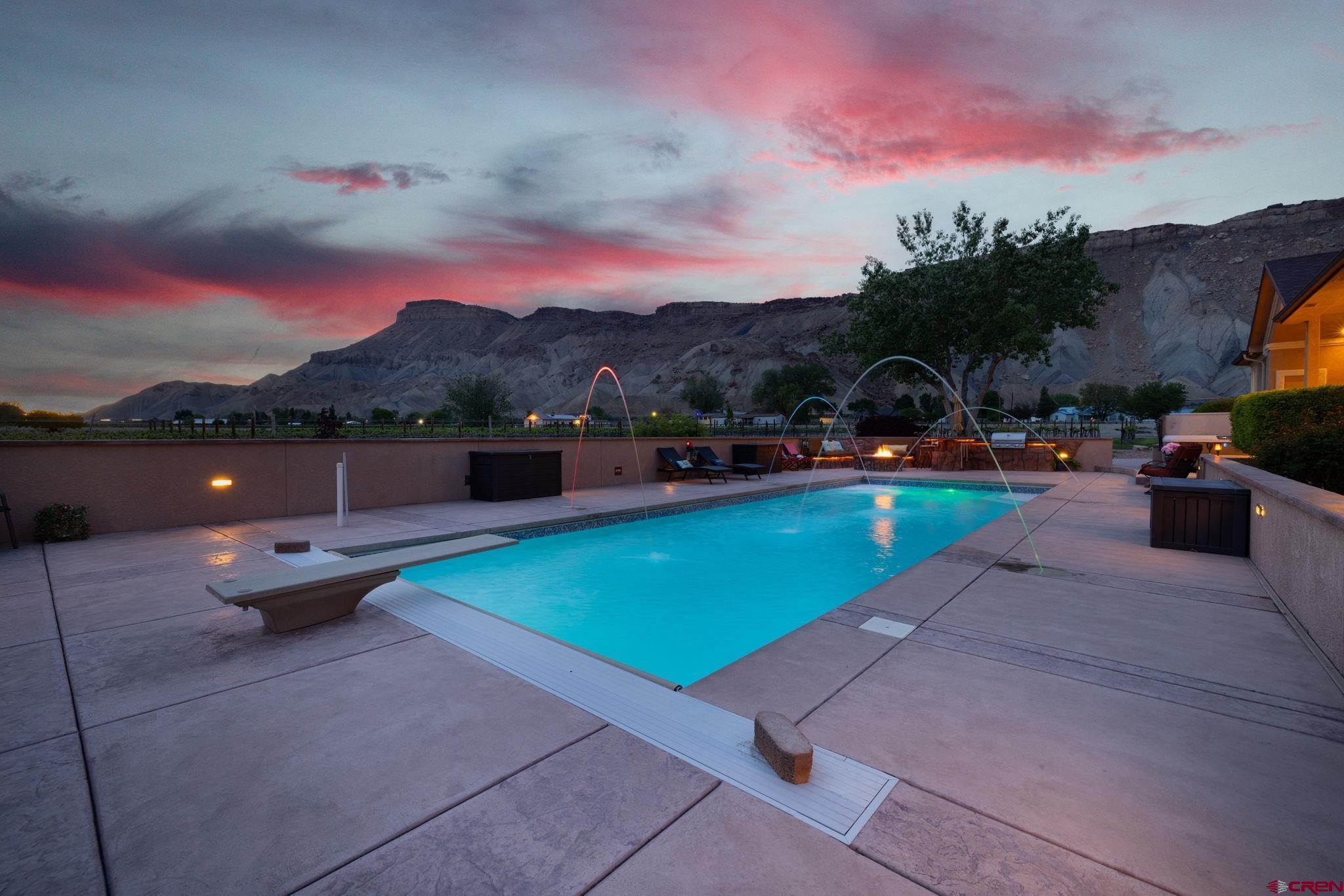 Image 4: Gorgeous Pool with Mt Garfield in the background