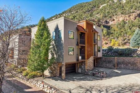 1422 Animas View Drive