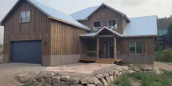 440 Vista Del Rio Drive