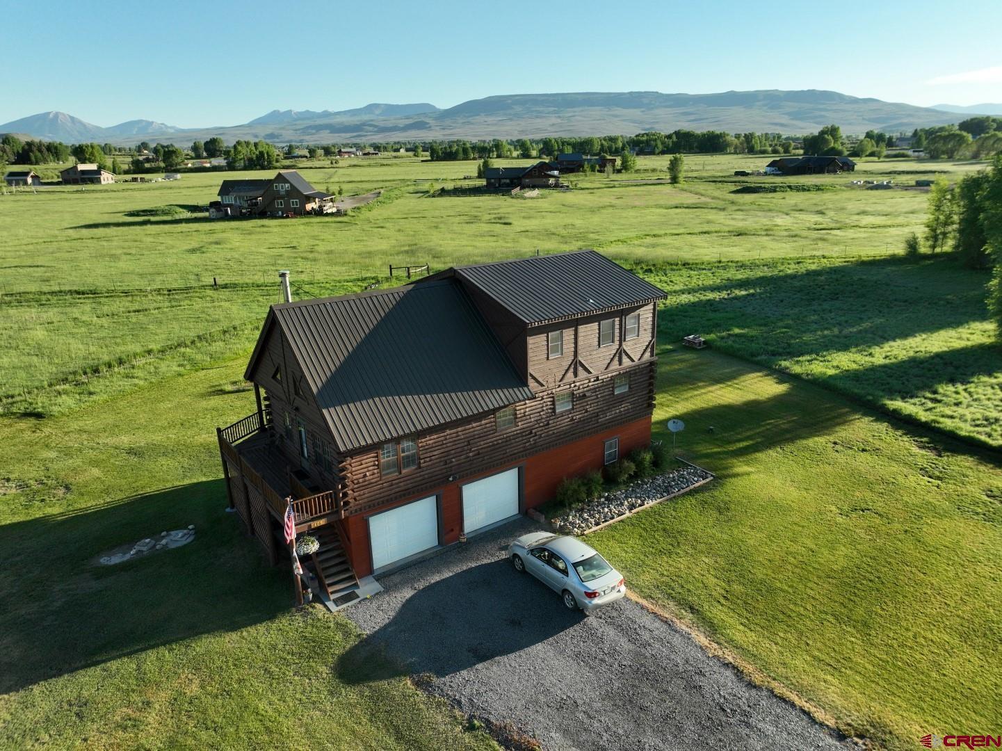 Image 4: Front of House